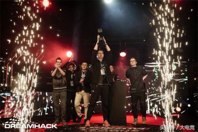 两段经历共 两段经历共